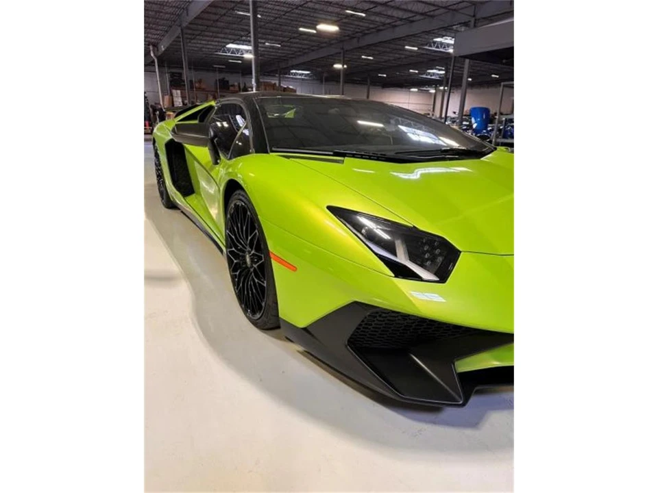 2017 Lamborghini Aventador S LP740-4 - Image 9 of 15