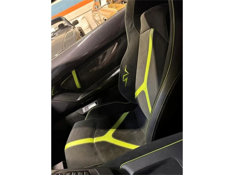 2017 Lamborghini Aventador S LP740-4 - Image 4 of 15