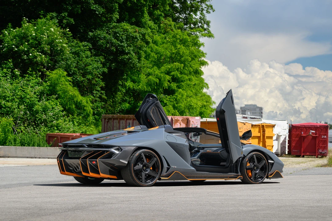 2017 Lamborghini Centenario - Image 4 of 31