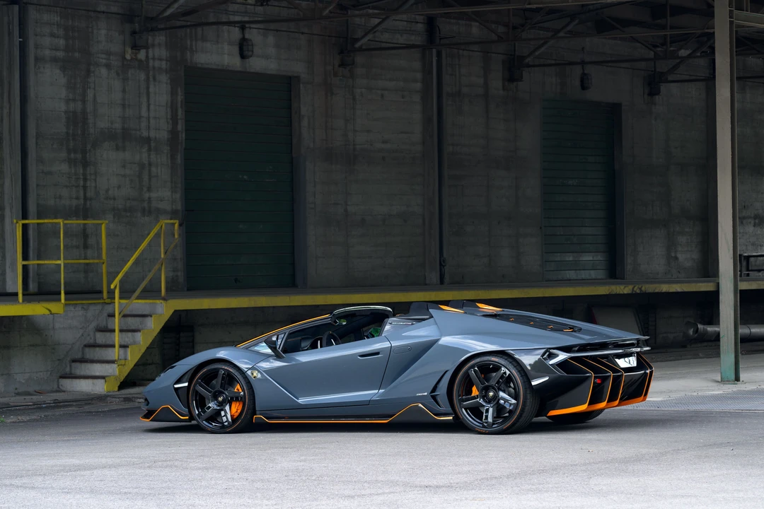 2017 Lamborghini Centenario - Image 14 of 31