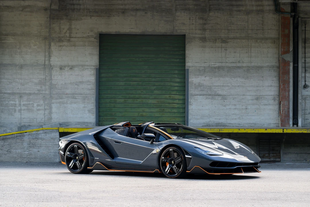 2017 Lamborghini Centenario - Image 9 of 31