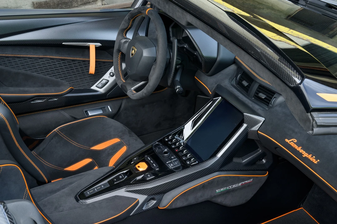 2017 Lamborghini Centenario - Image 21 of 31