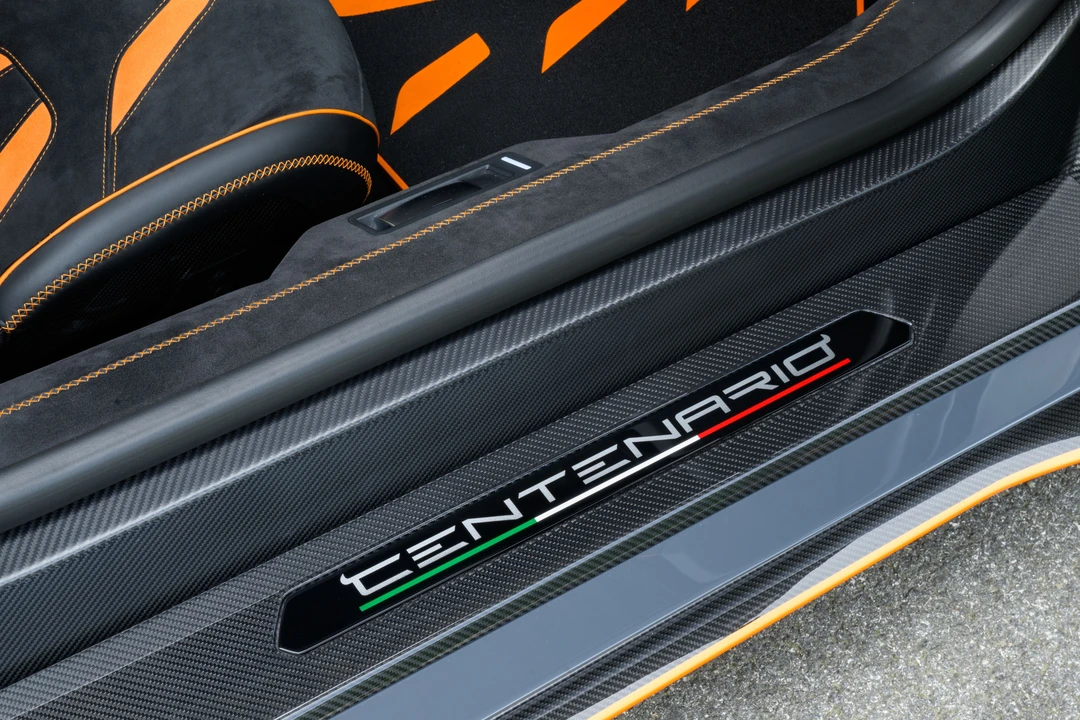 2017 Lamborghini Centenario - Image 31 of 31