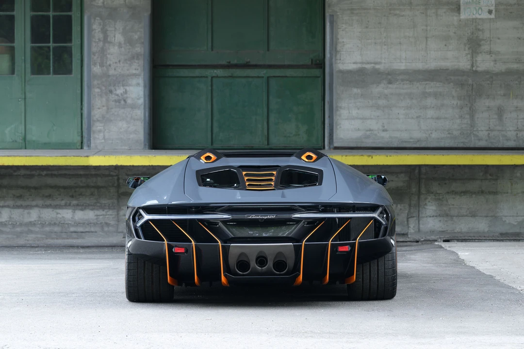 2017 Lamborghini Centenario - Image 20 of 31