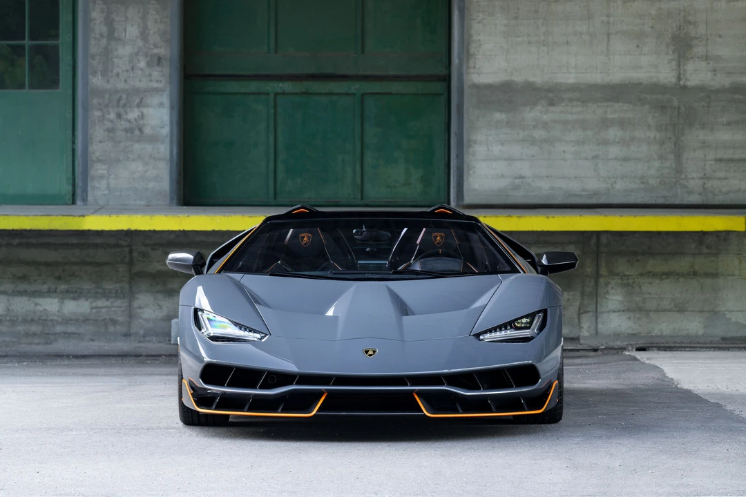 2017 Lamborghini Centenario - Image 18 of 31