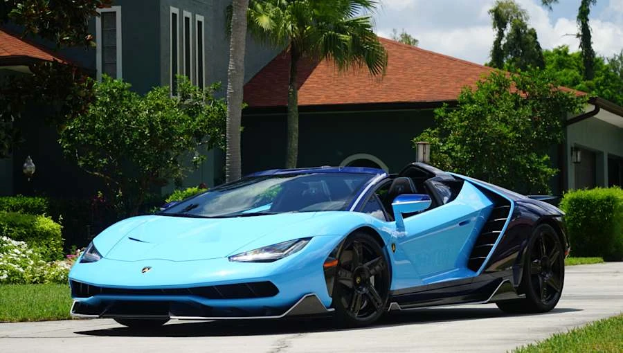 2017 Lamborghini Centenario - Image 22 of 31