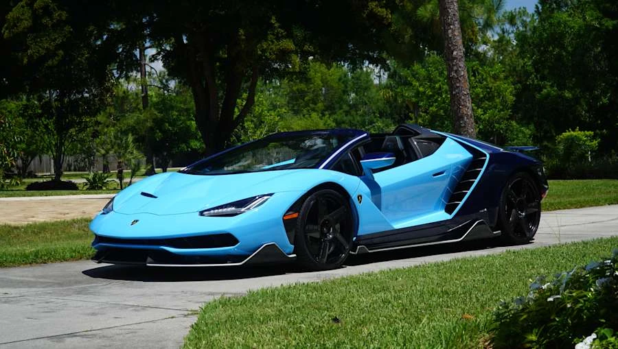 2017 Lamborghini Centenario - Image 15 of 31