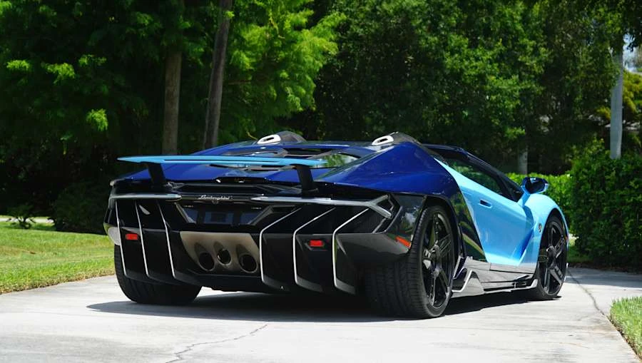 2017 Lamborghini Centenario - Image 27 of 31