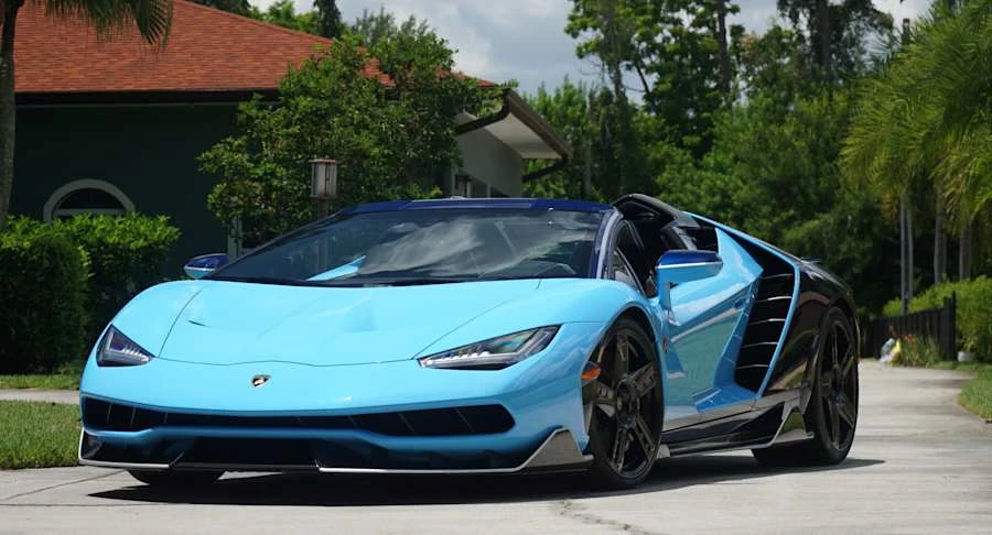 2017 Lamborghini Centenario - Image 23 of 31