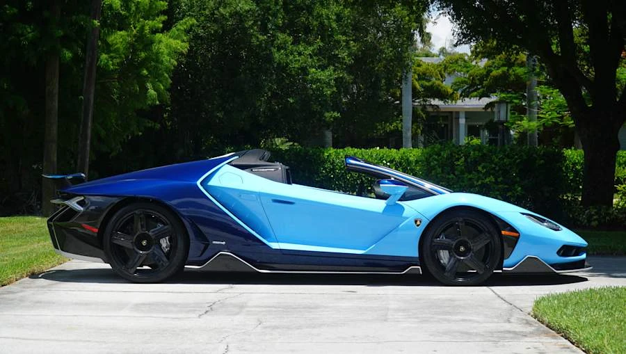 2017 Lamborghini Centenario - Image 28 of 31