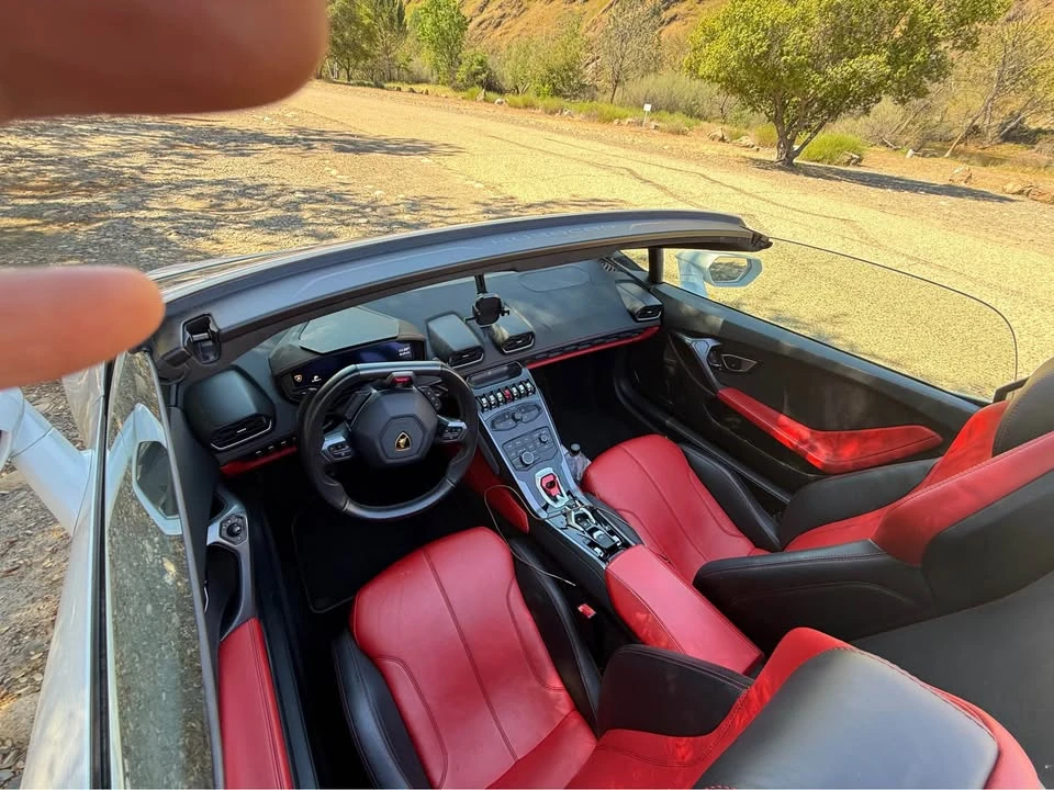2017 Lamborghini Huracan LP580-2 - Image 2 of 5