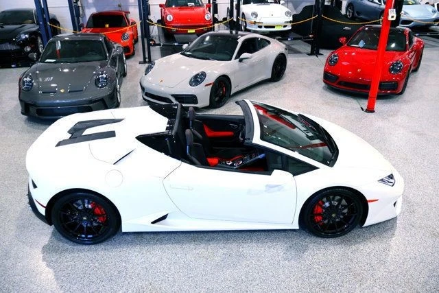 2017 Lamborghini Huracan LP580-2 - Image 8 of 12