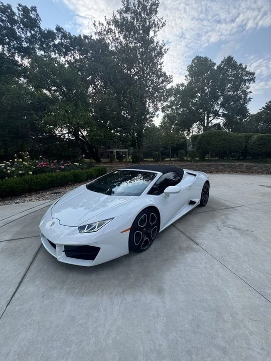 2017 Lamborghini Huracan - Image 20 of 20