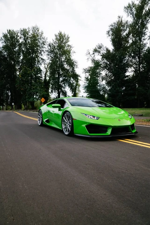 2017 Lamborghini Huracan - Image 13 of 16