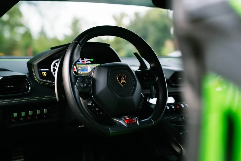 2017 Lamborghini Huracan - Image 10 of 16