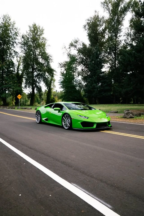 2017 Lamborghini Huracan - Image 12 of 16