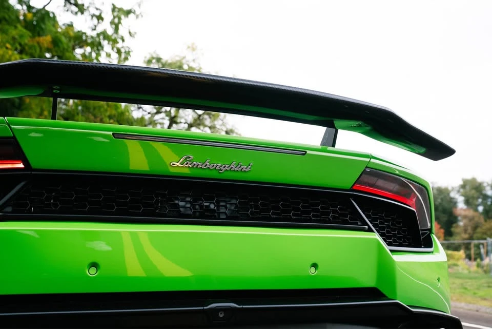 2017 Lamborghini Huracan - Image 16 of 16