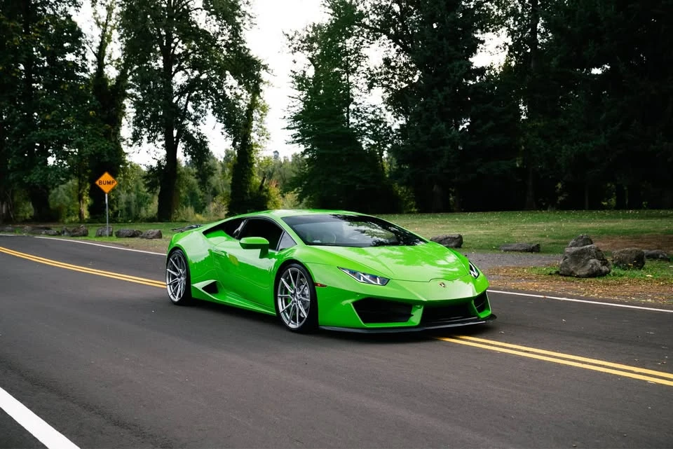 2017 Lamborghini Huracan - Image 7 of 16