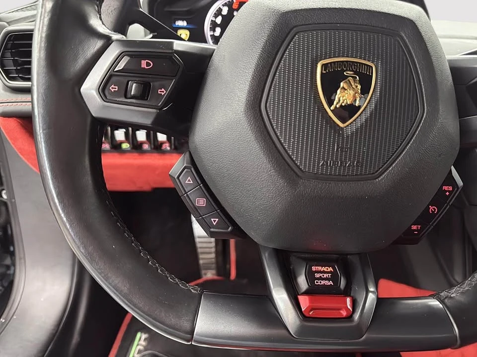 2017 Lamborghini Huracan - Image 14 of 20