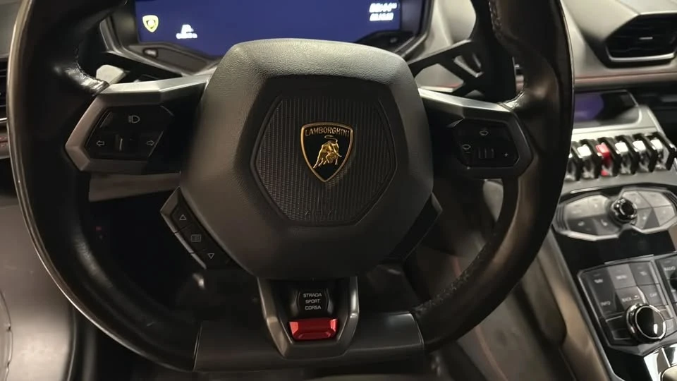 2017 Lamborghini Huracan - Image 16 of 20