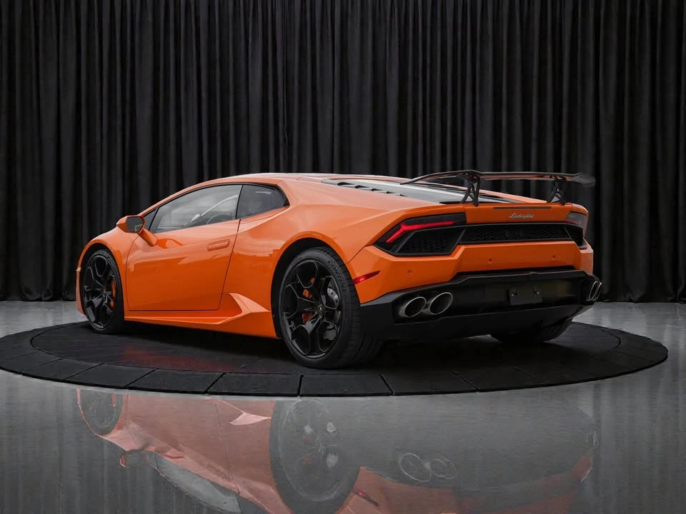 2017 Lamborghini Huracan - Image 5 of 17