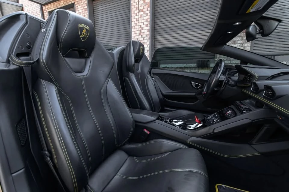 2017 Lamborghini Huracan - Image 12 of 14