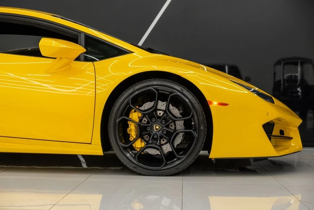 2017 Lamborghini Huracan LP580-2 - Image 4 of 21