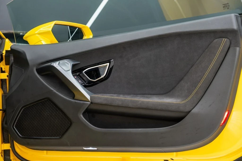 2017 Lamborghini Huracan LP580-2 - Image 18 of 21