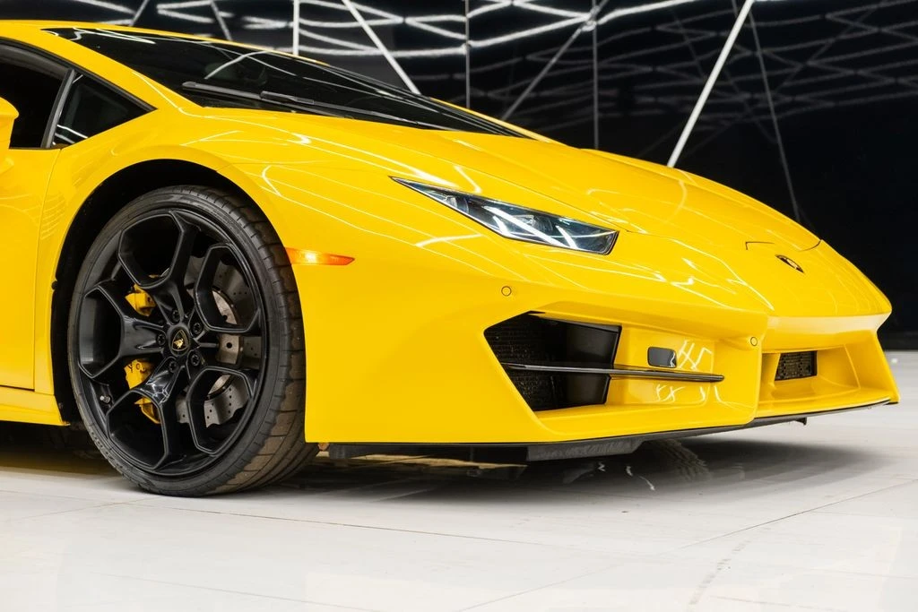 2017 Lamborghini Huracan - Image 7 of 21