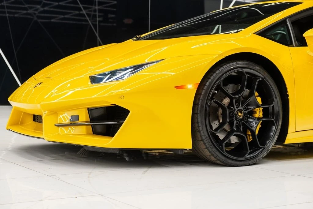 2017 Lamborghini Huracan LP580-2 - Image 8 of 21