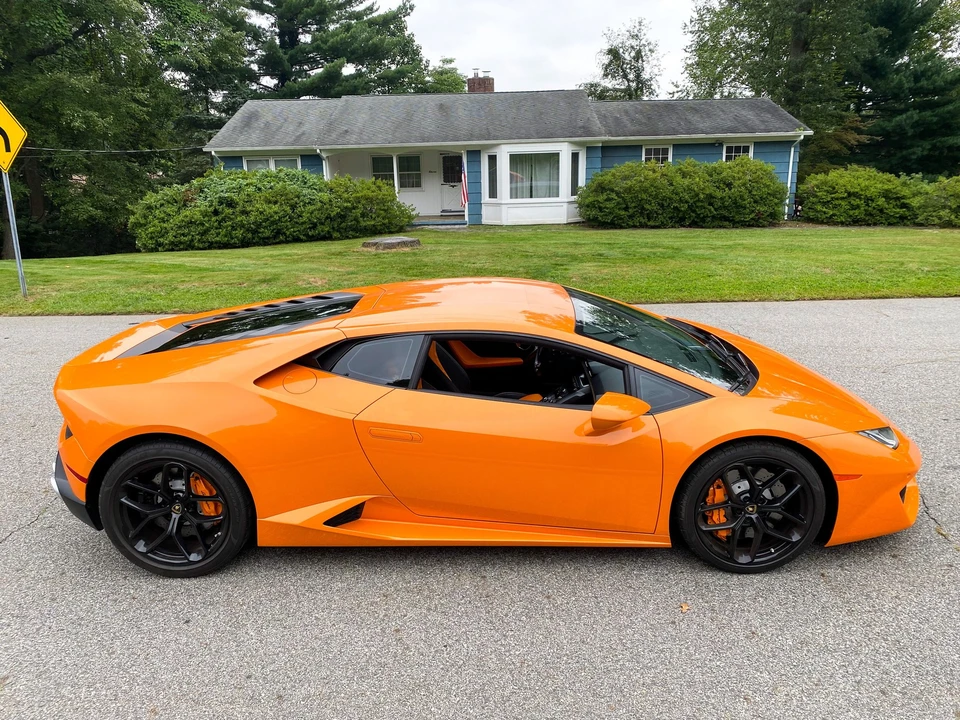 Lamborghini Huracan LP580-2 - Image 2 of 14