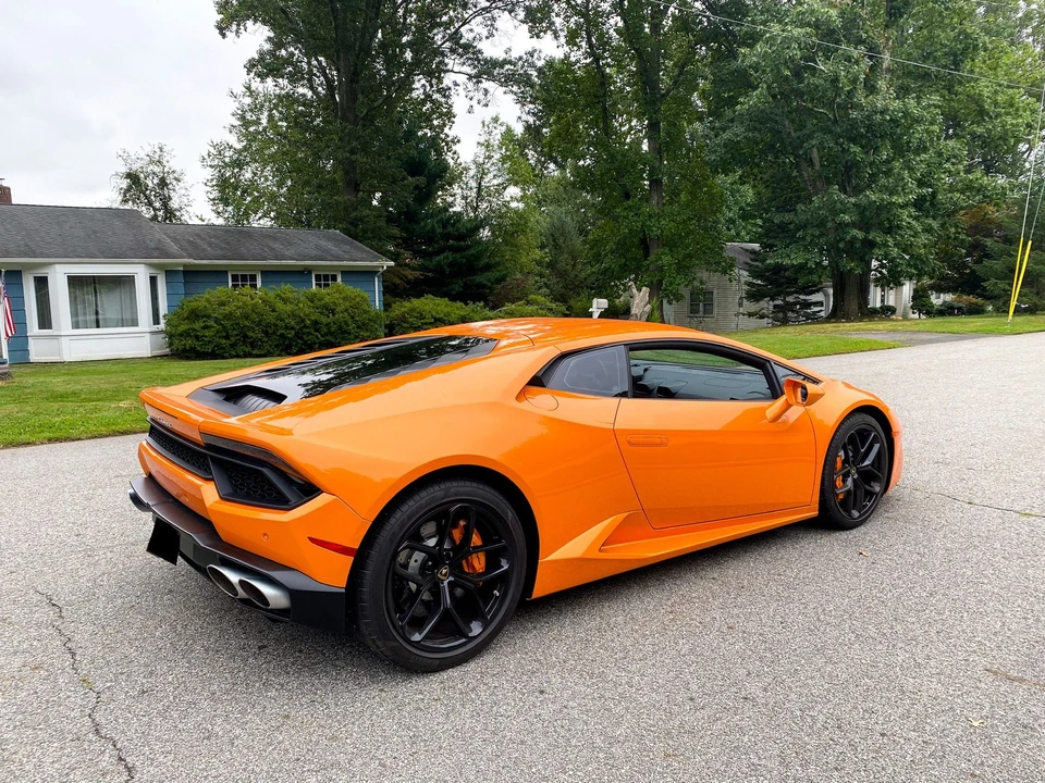 Lamborghini Huracan LP580-2 - Image 3 of 14