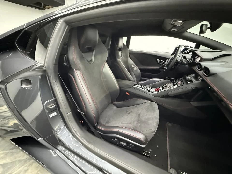 2017 Lamborghini Huracan LP610-4 - Image 10 of 20