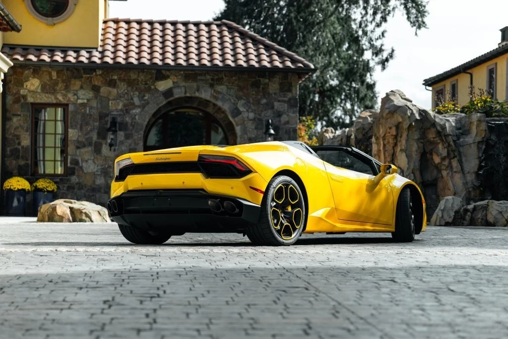 2017 Lamborghini Huracan LP580-2 - Image 9 of 21