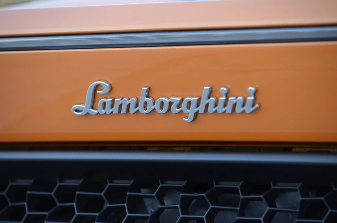 2017 Lamborghini Huracan LP580-2 - Image 10 of 31