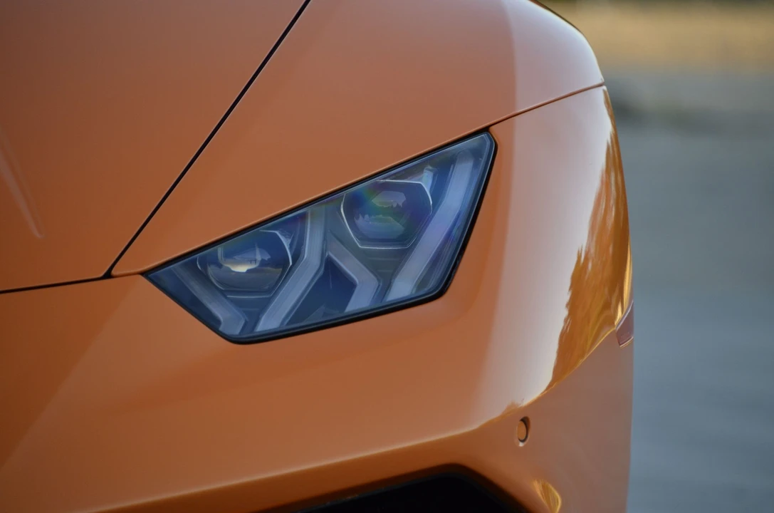 2017 Lamborghini Huracan LP580-2 - Image 11 of 31