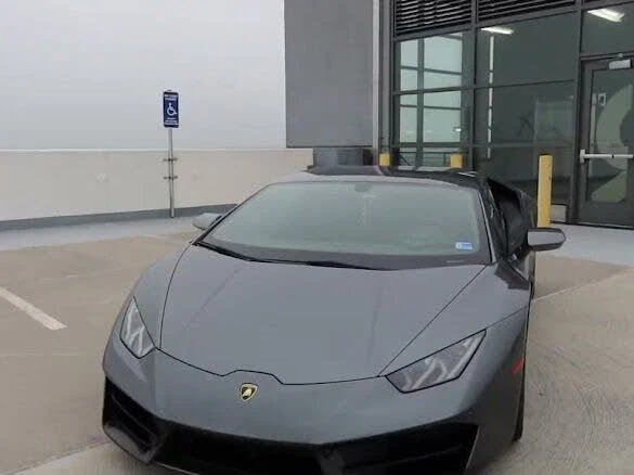 2017 Lamborghini Huracan LP580-2 - Image 5 of 17