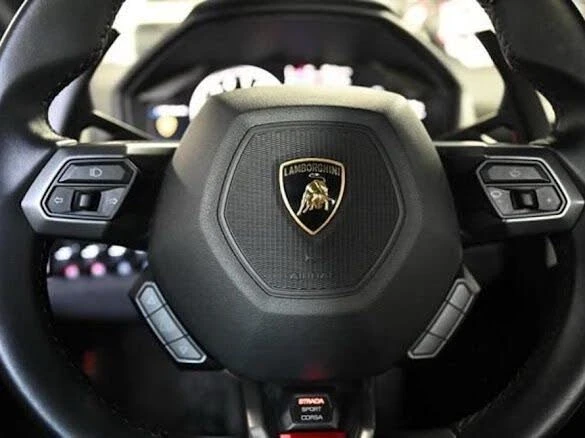 2017 Lamborghini Huracan LP580-2 - Image 10 of 17