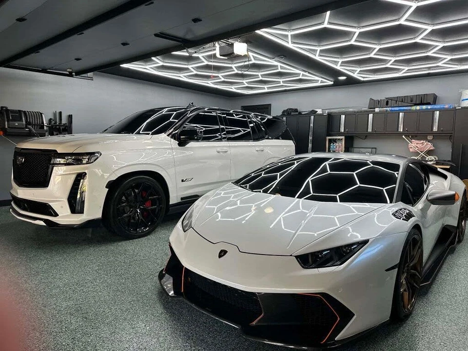 2017 Lamborghini Huracan LP580-2 - Image 6 of 24