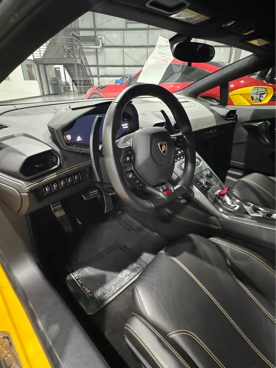 2017 Lamborghini Huracan LP580-2 - Image 11 of 13