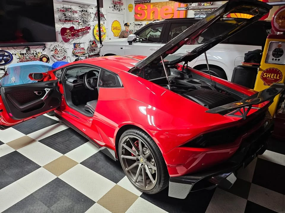 2017 Lamborghini Huracan LP580-2 - Image 4 of 5