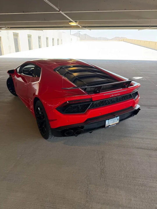2017 Lamborghini Huracan LP580-2 - Image 9 of 17