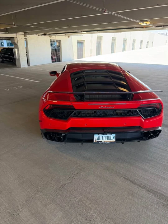 2017 Lamborghini Huracan LP580-2 - Image 8 of 17