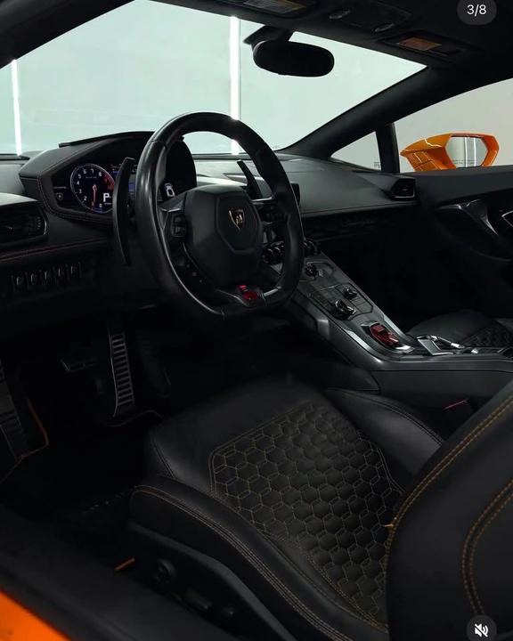 2017 Lamborghini Huracan LP580-2 - Image 4 of 8