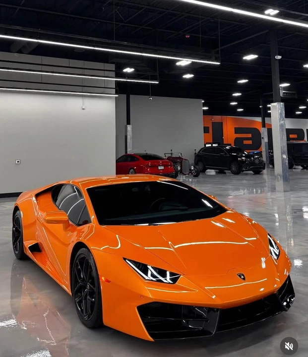 2017 Lamborghini Huracan LP580-2 - Image 2 of 8