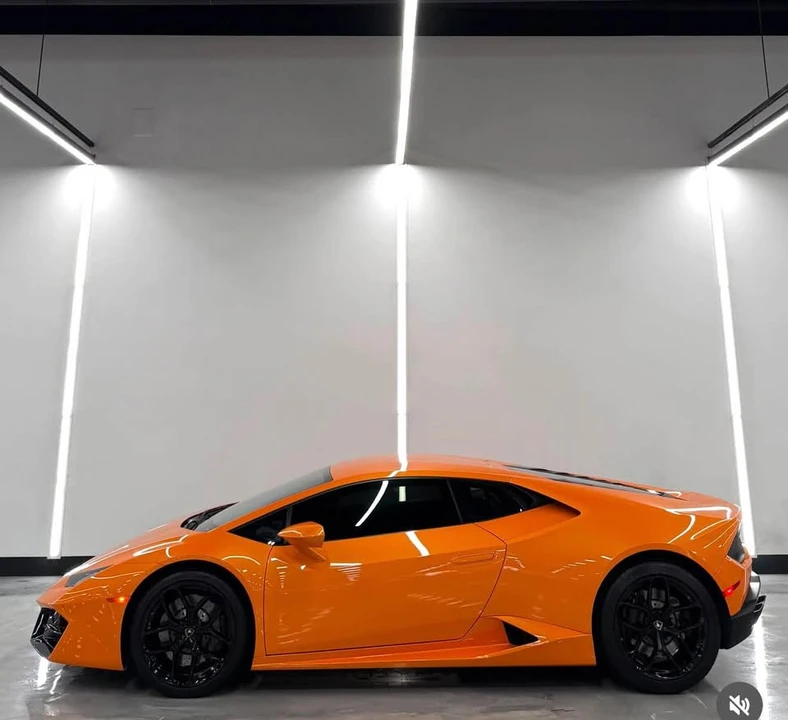 2017 Lamborghini Huracan LP580-2 - Image 6 of 8