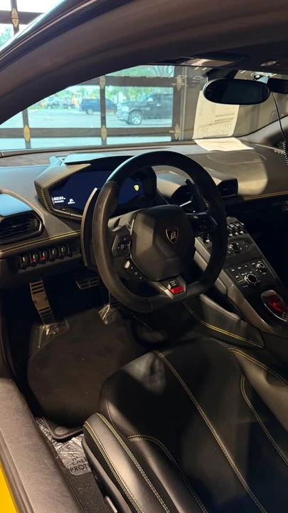 2017 Lamborghini Huracan LP580-2 - Image 6 of 13