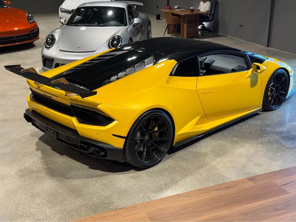 2017 Lamborghini Huracan LP580-2 - Image 5 of 13