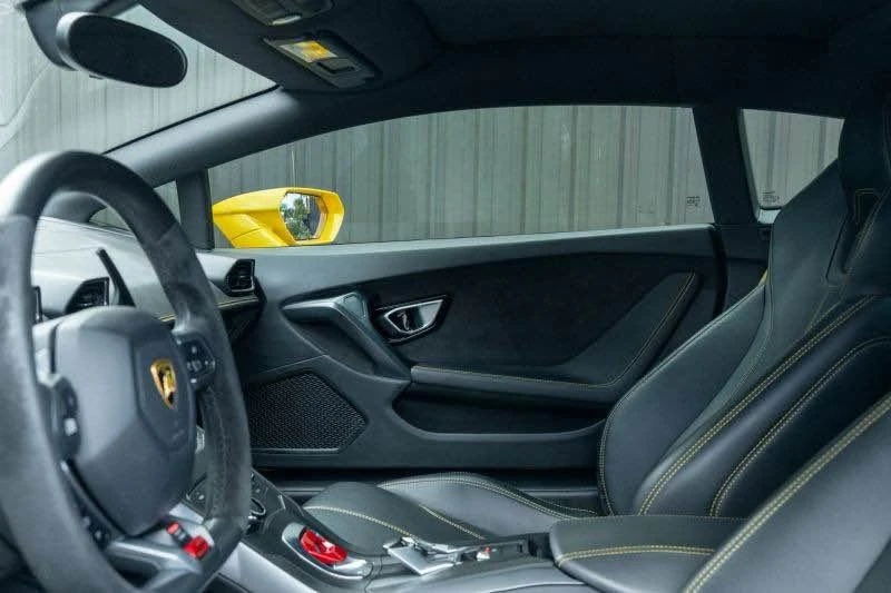 2017 Lamborghini Huracan LP580-2 - Image 11 of 16