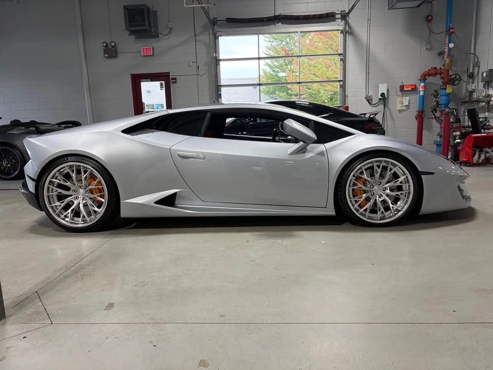 2017 Lamborghini Huracan LP580-2 - Image 4 of 14